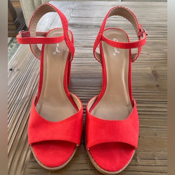 Qupid Shoes Newout Tags Qupid Red Block Heel Sandals With Braided